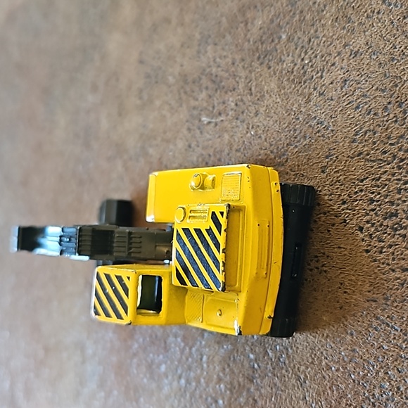 Matchbox 1989 Excavator - Picture 4 of 7